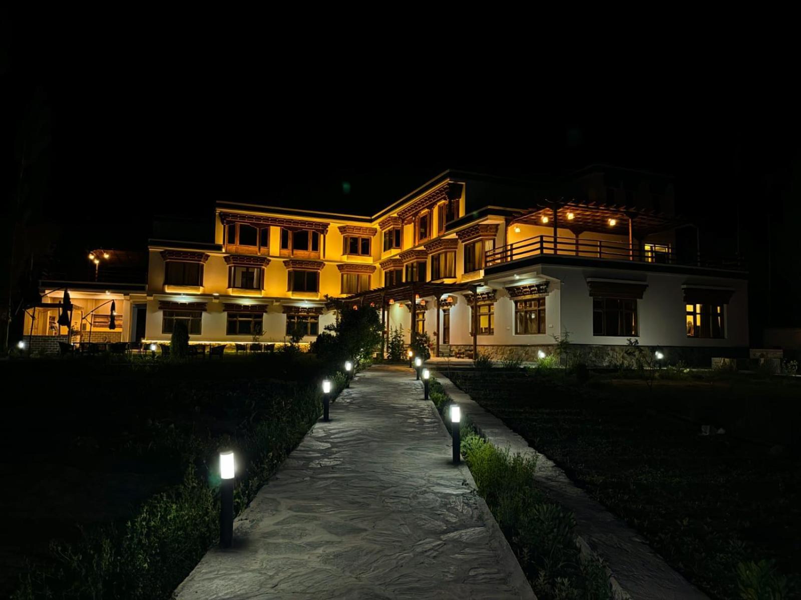 The Hunder Eco Villa Hundar Exterior photo
